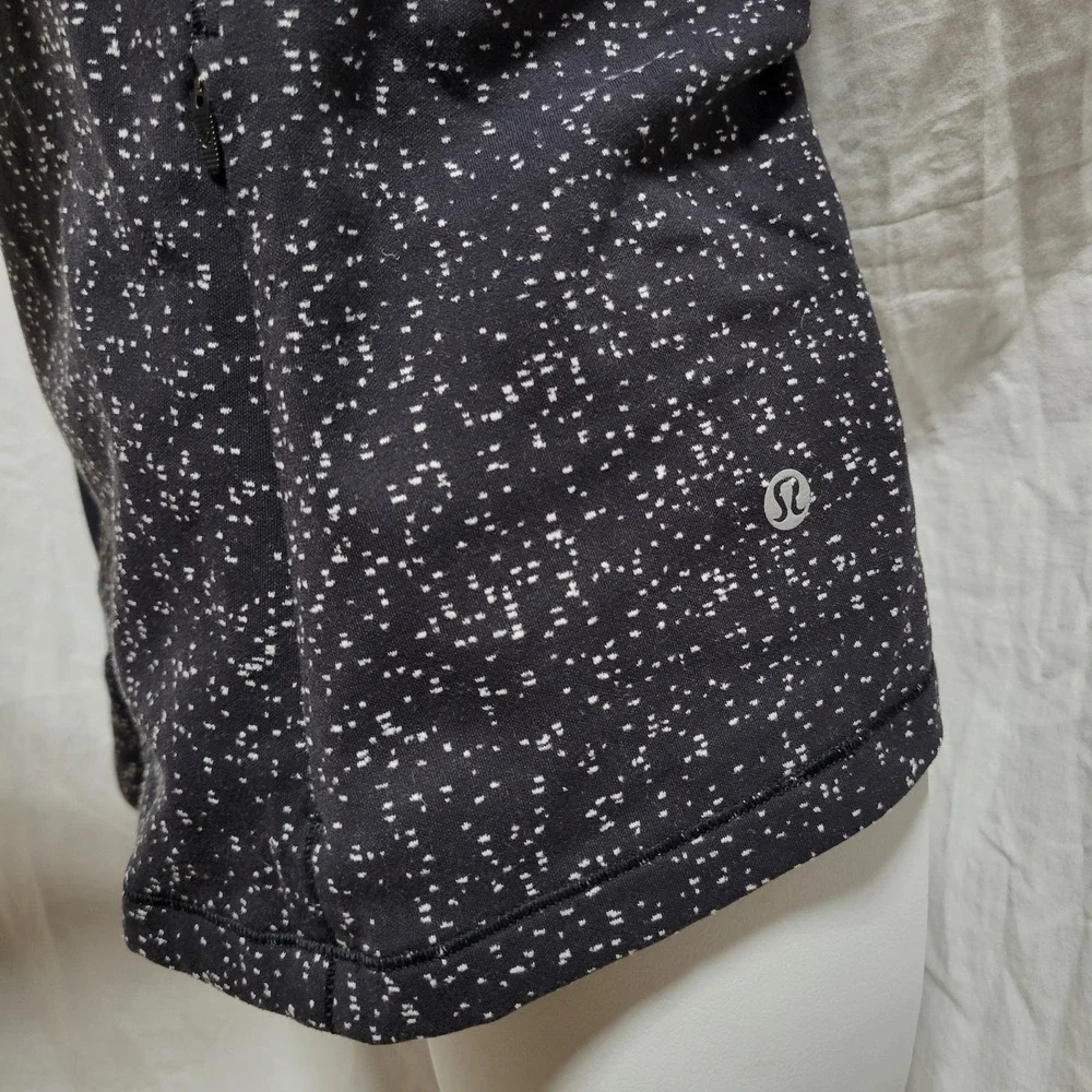 Lululemon Women Run Briskly Size 6 Pique Black White 1/2 Zip Activewear Top - Picture 6 of 8